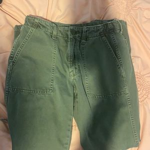 AMERICAN EAGLE SIZE 00 DENIM ARMY GREEN JEANS